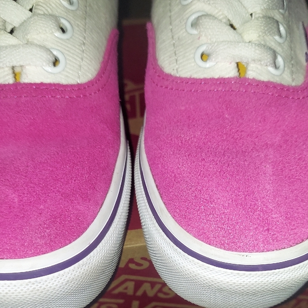 Vans Pink and Cream Sneakers - Picture 5 of 14